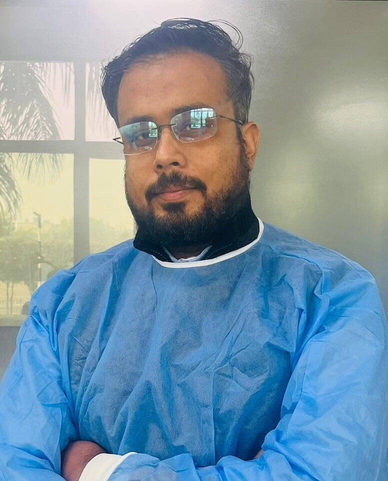 Dr. chitrang Dixit Dr. chitrang Dixit