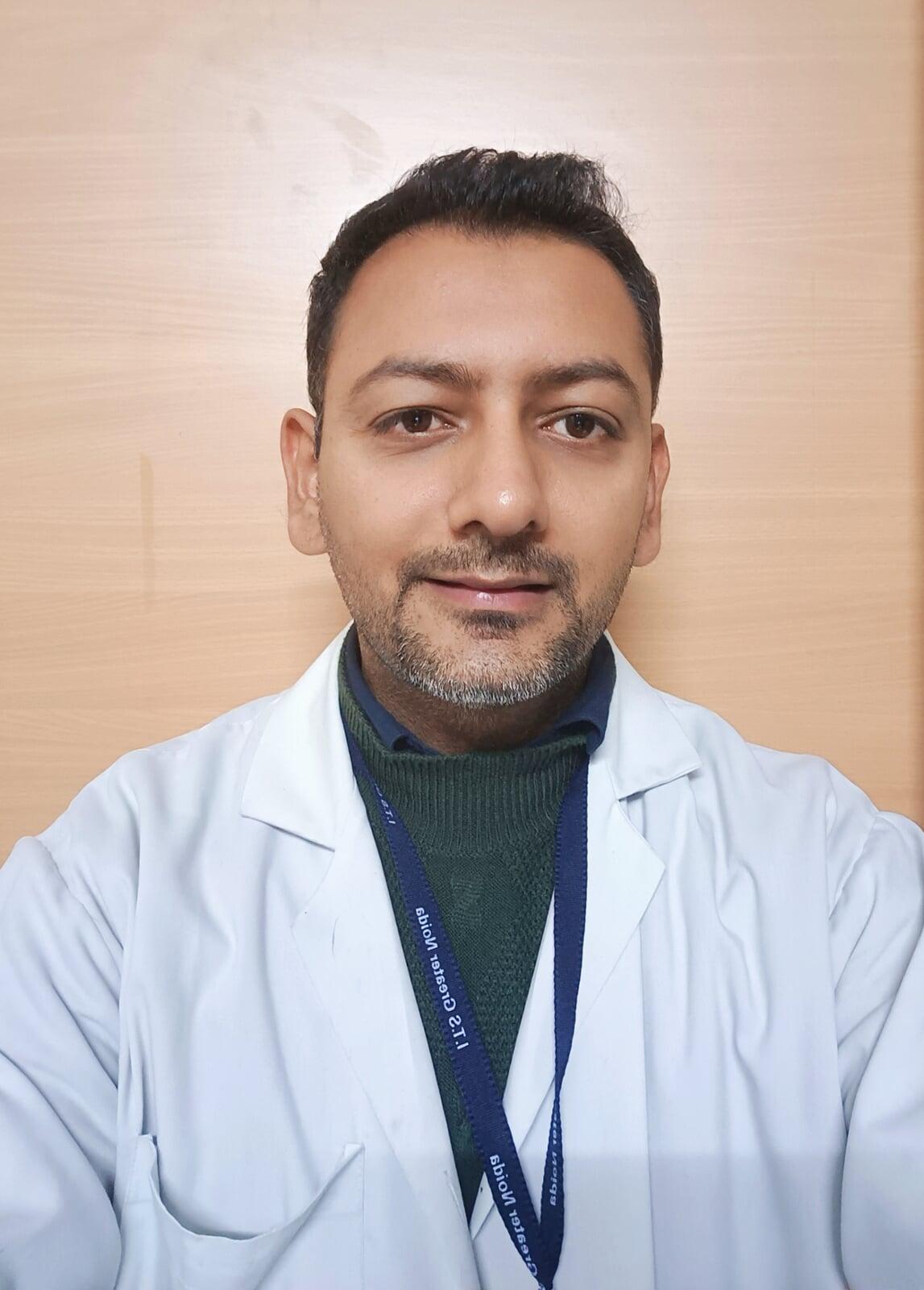 Dr. Vikram  Arora