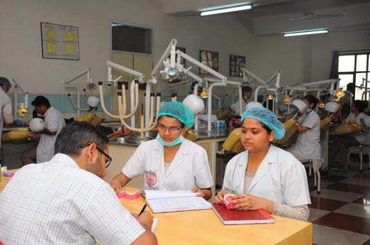 ITS Dental College dental simulation lab